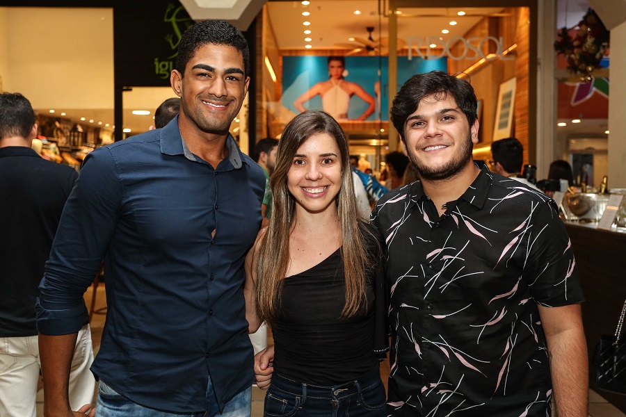  Isamar Borges, Tatiana Massafera e Tulio Rodrigues            